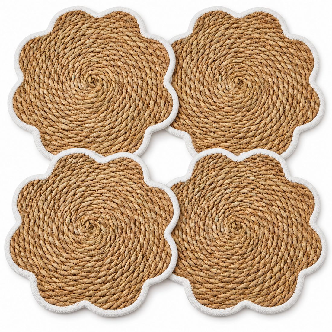 Four NEVEVIBES flower-shaped woven placemats with white scalloped borders